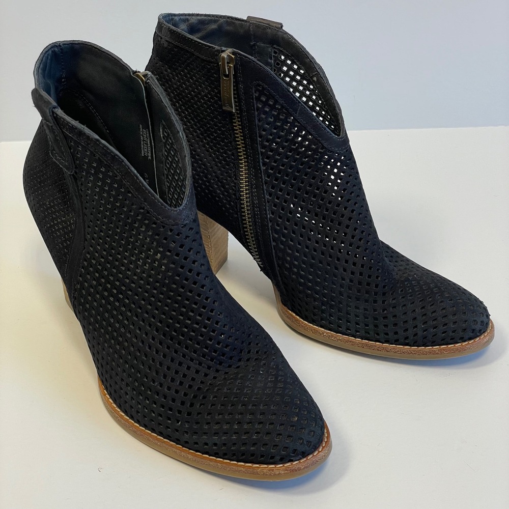 Paul Green Black Perforated Leather Ankle Boots Pointed Toe‎ Block Heel Size 9